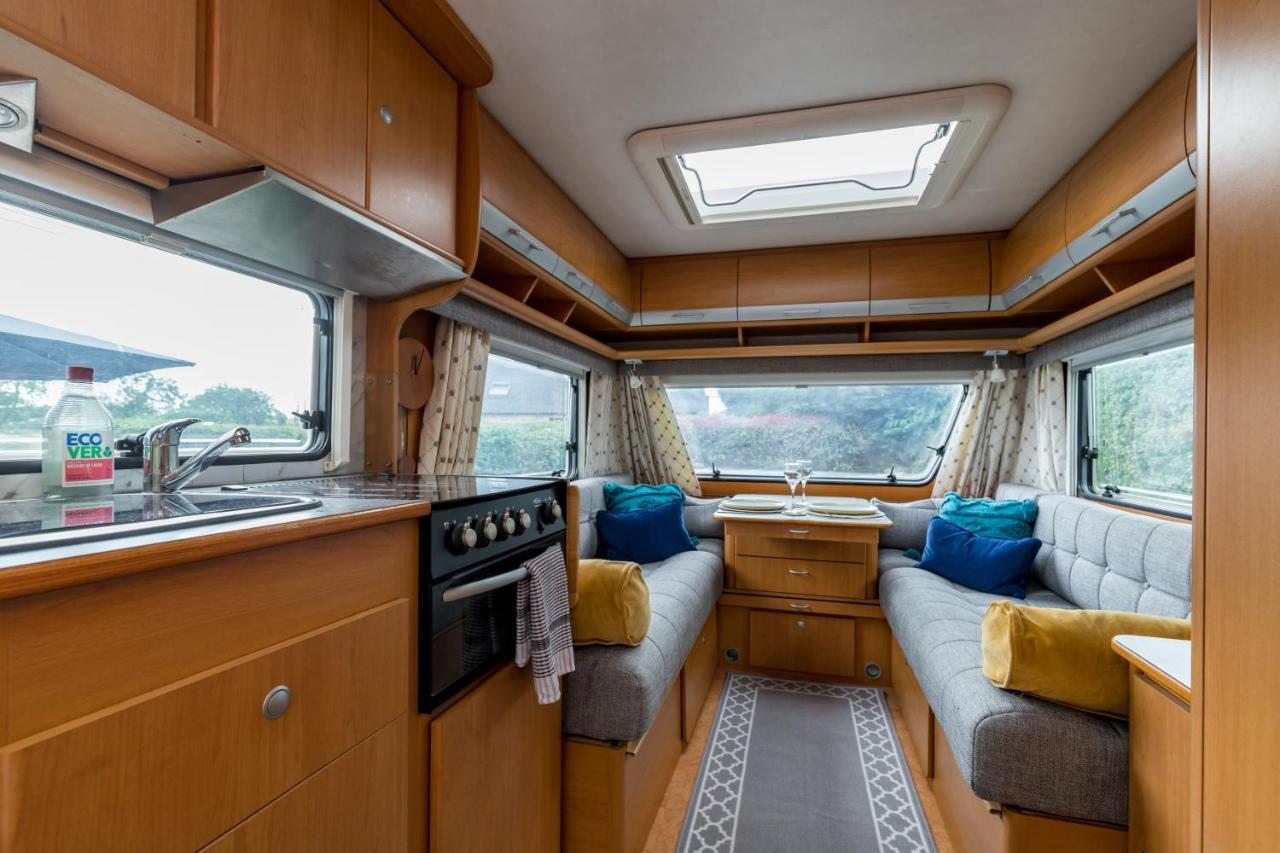 Cosy Caravan On Luxury Campsite Hulme End Exterior foto